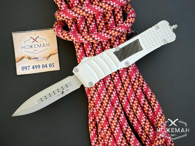 Microtech Custom Scarab CF Inlay