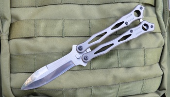 Нож бабочка Benchmade B02