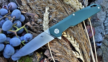 Нож CH 1047 G10