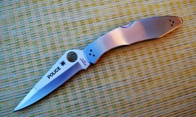 Складной нож Spyderco Police C07P