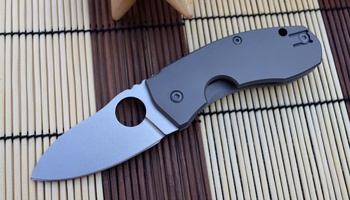 Нож Spyderco Techno