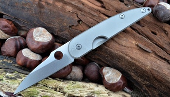 Перочинный нож из стали D2 Spyderco